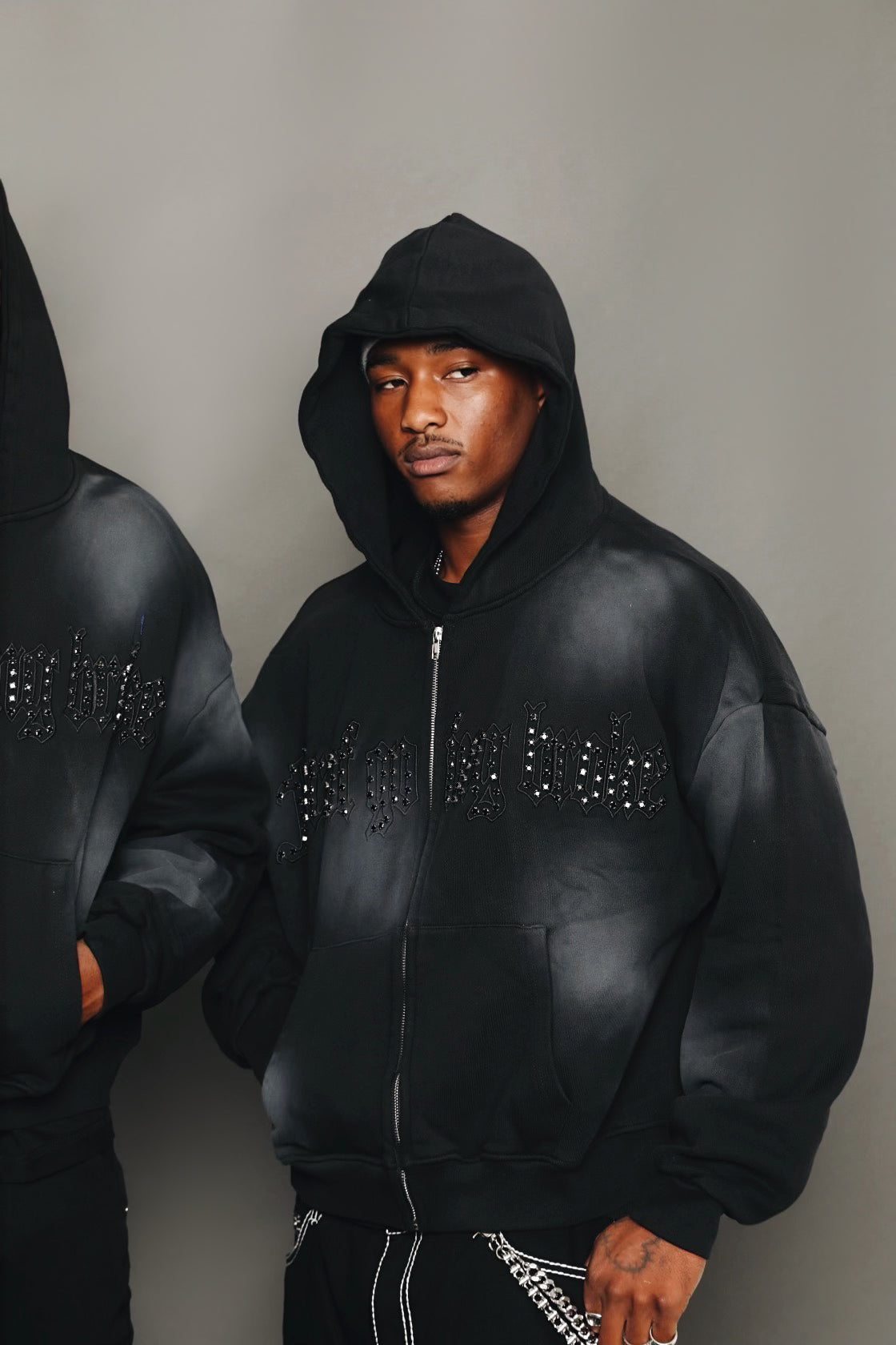 BLACK RIVET STONE HOODIE