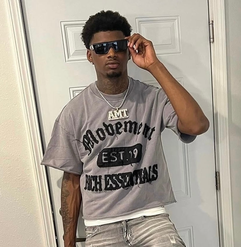 RICH ESSENTIALS TEE